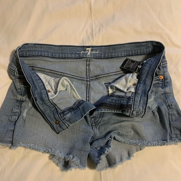 7 FOR ALL MANKIND SHORTS - Picture 8 of 8